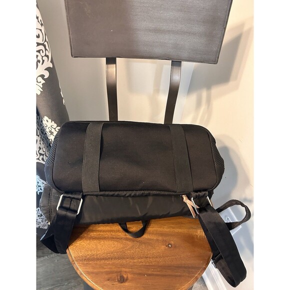 Women's Stella & Dot Crush It Black Quilted Nylon Backpack Bag Gym Travel Lined - Picture 6 of 6